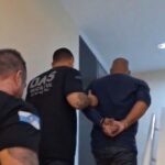 Polícia prende homem...