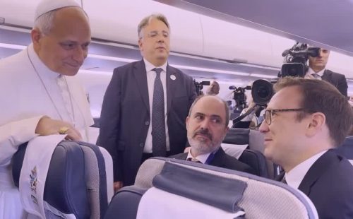 Questionado-sobre-a-proibicao-da-CNN-na-Casa-Branca-o-Papa-Leao-XIII-disse-que-todos-os-jornalistas.jpeg